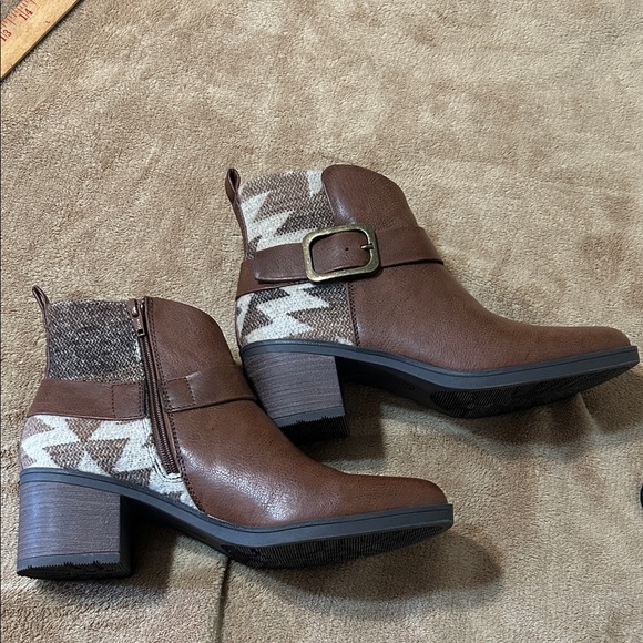 Baretraps booties size 8.5 - Picture 1 of 6